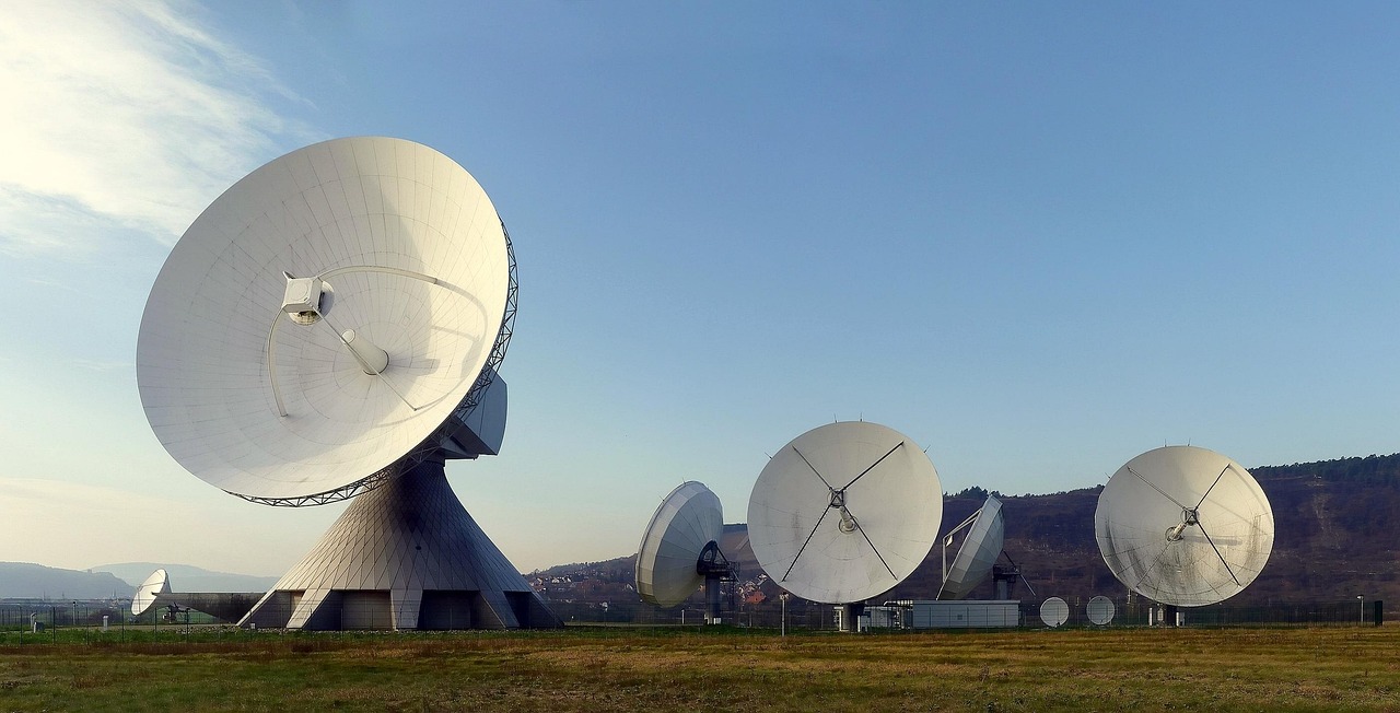 radar dish, radar, earth station, fuchsstadt, reception, send, receive, broadcast, antennas, transmission, satellite, spark, radio antenna, waves, watch tv, cellular network, channel, wireless, radar, radar, radar, radar, satellite, satellite, satellite, satellite, satellite